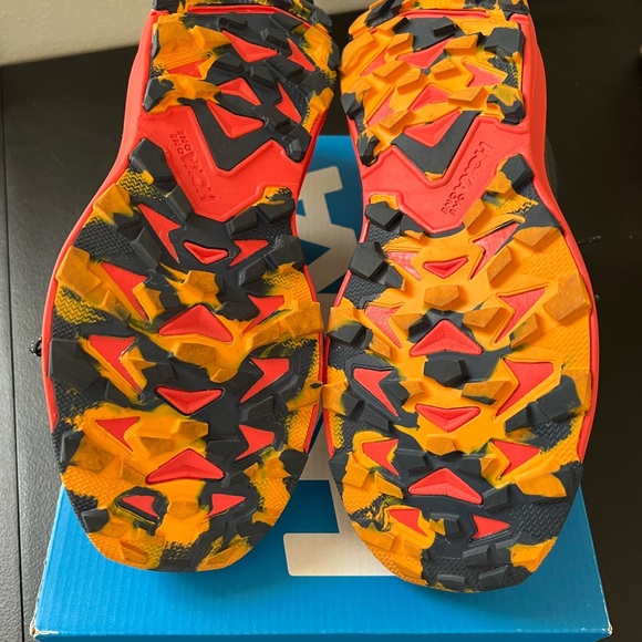 Hoka Torrent 2 Size 8.5 Men's Black and Orange Running Shoes - Picture 3 of 4